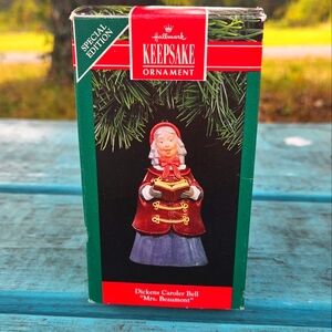 1991 Dickens Caroler Bell Mrs. Beaumont